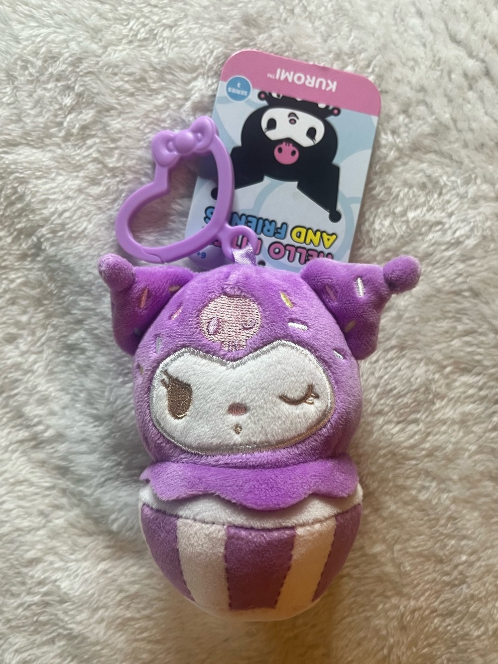 NWT OOS Kuromi Wink Plush Clip Cupcake Helly Kitty and Friends HTF